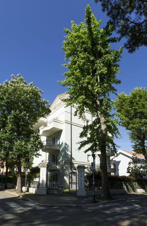 Residence Hamilton Riccione Exterior foto